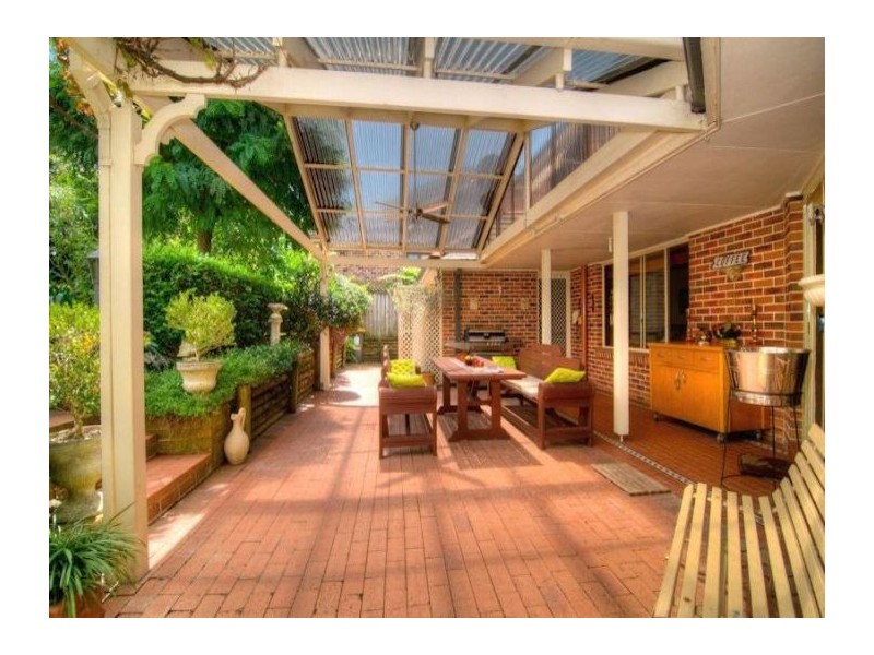 2 Wahroonga Avenue, West Pennant Hills NSW 2125