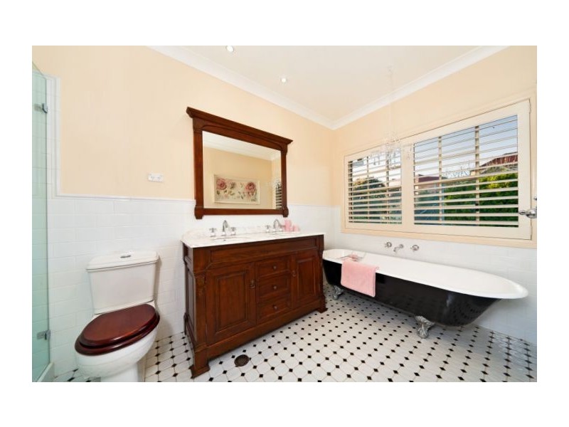 32 Redwood Close, Castle Hill NSW 2154