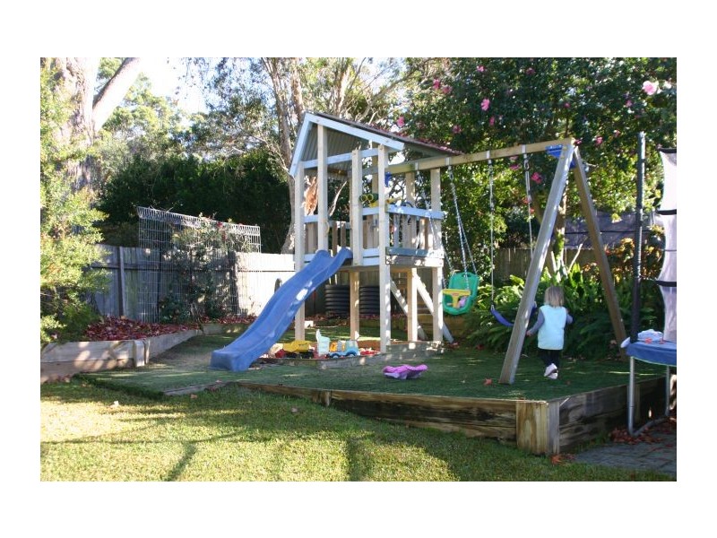 1 Tallgum Avenue, West Pennant Hills NSW 2125