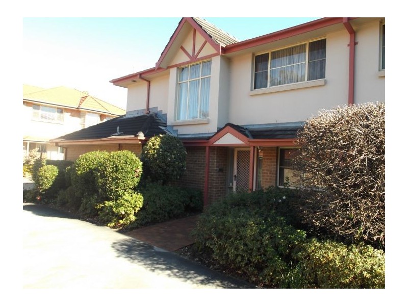 2/23-25 Casuarina Dr, Cherrybrook NSW 2126