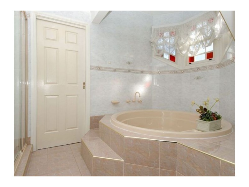 14 Glenridge Ave, West Pennant Hills NSW 2125