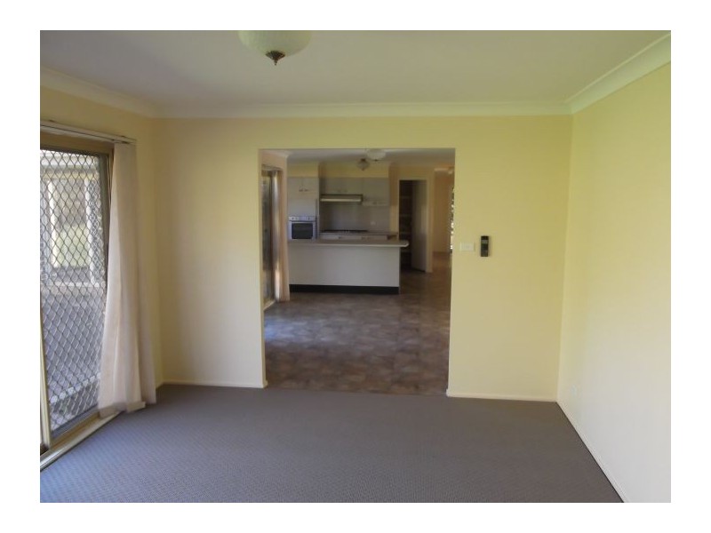 6 Woodgrove Ave, Cherrybrook NSW 2126