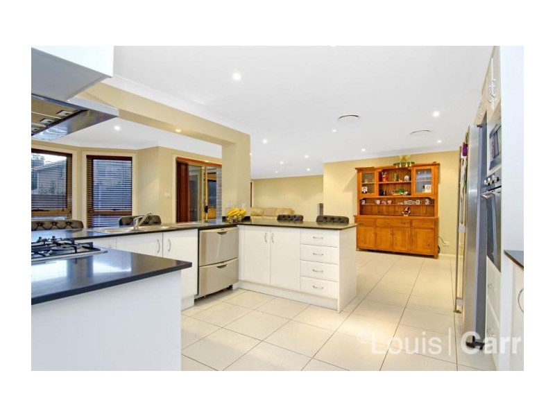 2 Millcroft Wy, Beaumont Hills NSW 2155