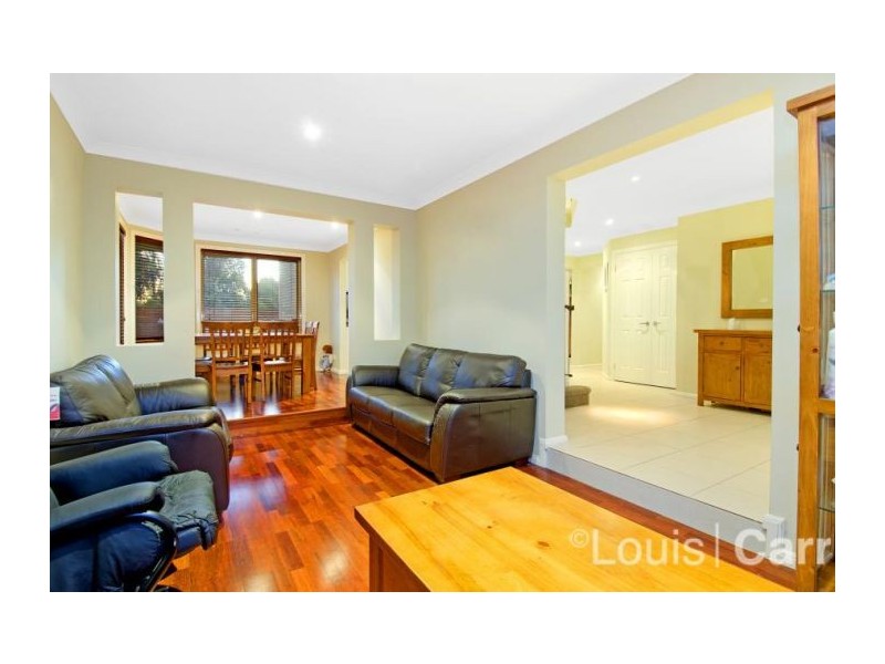 2 Millcroft Wy, Beaumont Hills NSW 2155