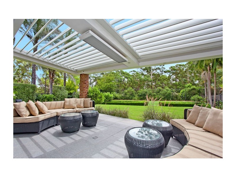 8 Eaglehawk Place, West Pennant Hills NSW 2125