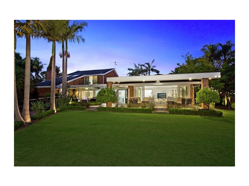 8 Eaglehawk Place, West Pennant Hills NSW 2125