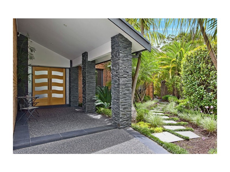 8 Eaglehawk Place, West Pennant Hills NSW 2125