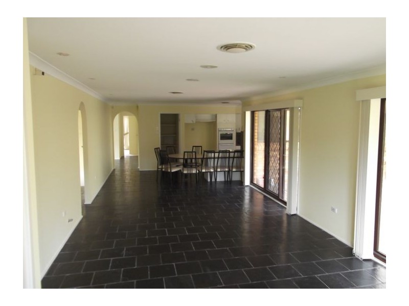 5 Fallon Dr, Dural NSW 2158