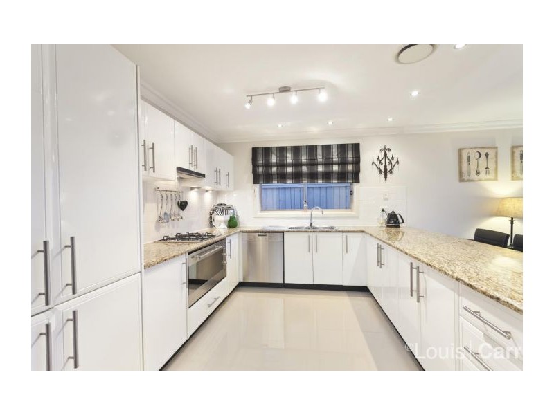 6 Townsend Circuit, Beaumont Hills NSW 2155
