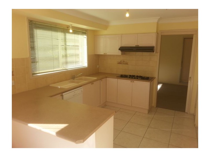 25 James Mileham Drive, Kellyville NSW 2155