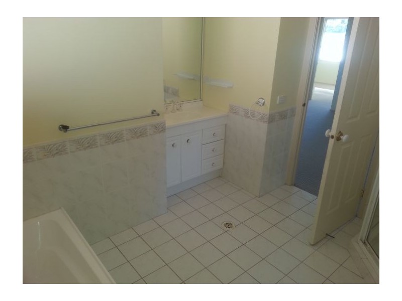 25 James Mileham Drive, Kellyville NSW 2155