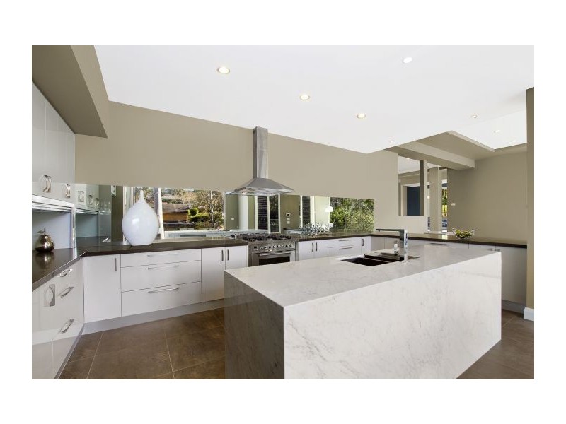 83 Bredon Avenue, West Pennant Hills NSW 2125