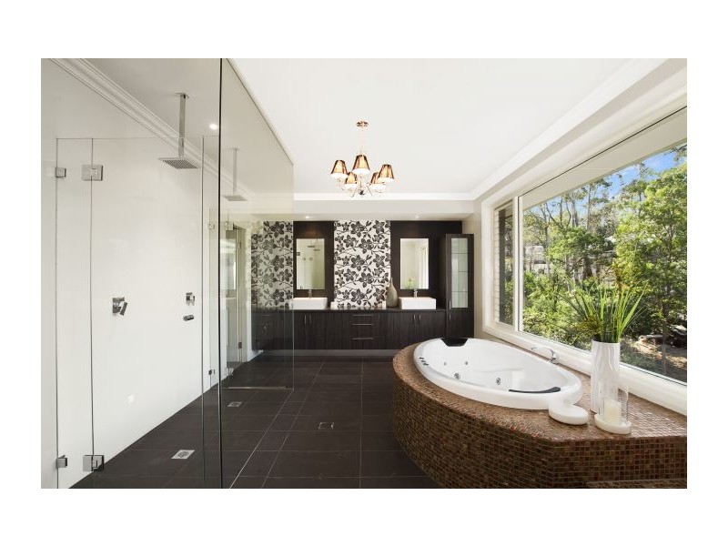 83 Bredon Avenue, West Pennant Hills NSW 2125