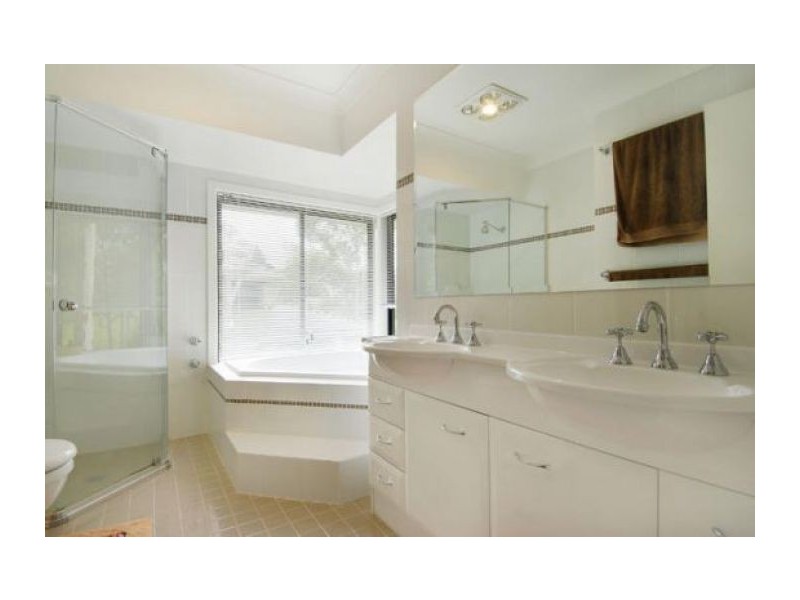 14 Oliver Way, Cherrybrook NSW 2126