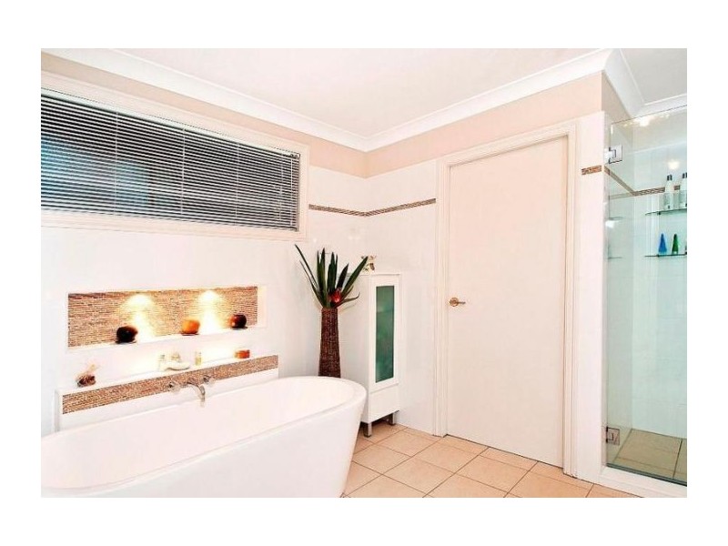 5 Scarborough Close, West Pennant Hills NSW 2125