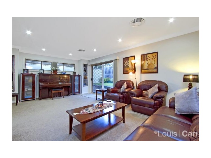 19 Honeyeater Crescent, Beaumont Hills NSW 2155