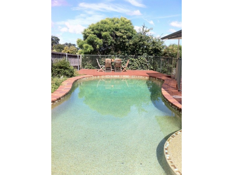 10 Tamarisk Ave, Cherrybrook NSW 2126