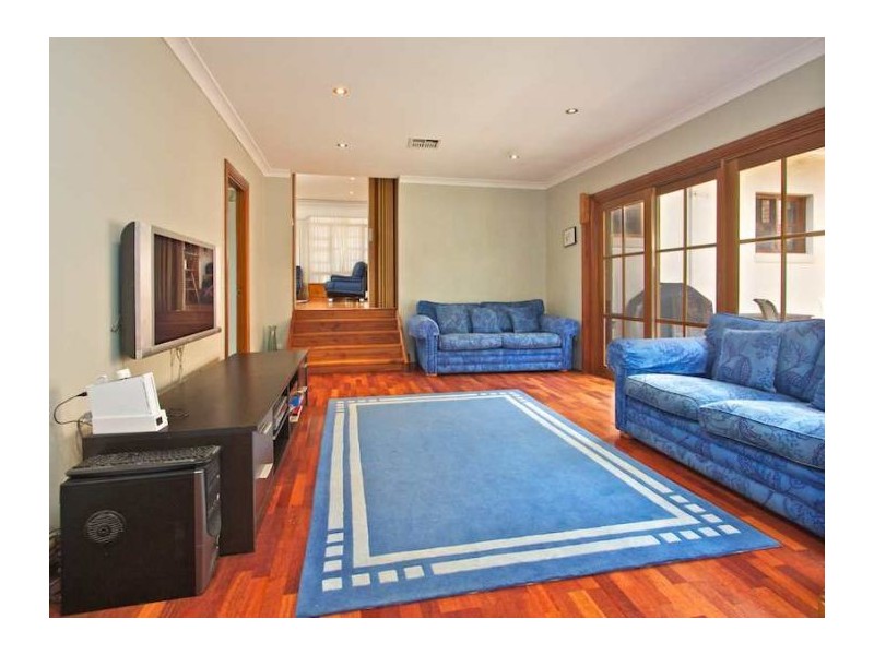21 Bishop Avenue, West Pennant Hills NSW 2125