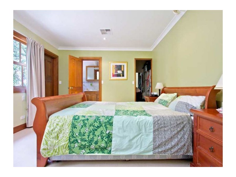 21 Bishop Avenue, West Pennant Hills NSW 2125
