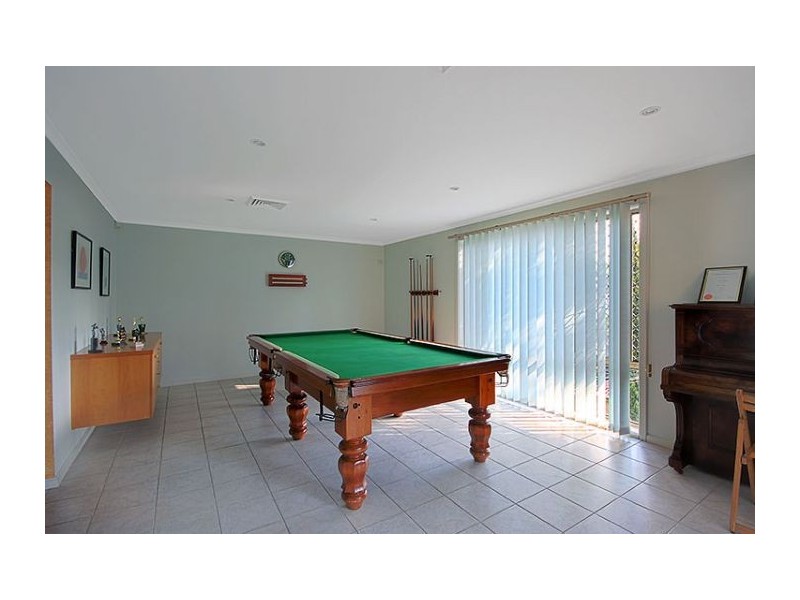 87 Ravensbourne Cct, Dural NSW 2158