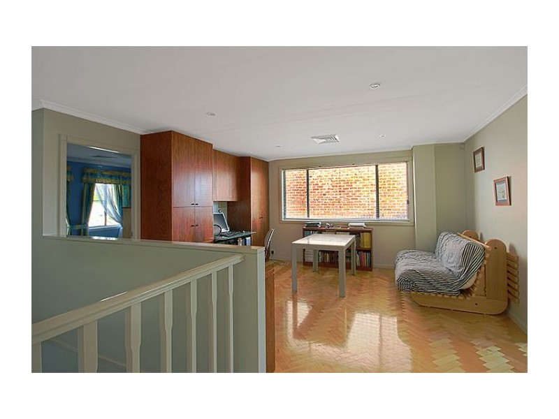 87 Ravensbourne Cct, Dural NSW 2158