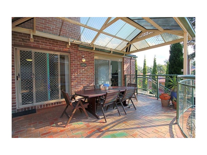 87 Ravensbourne Cct, Dural NSW 2158