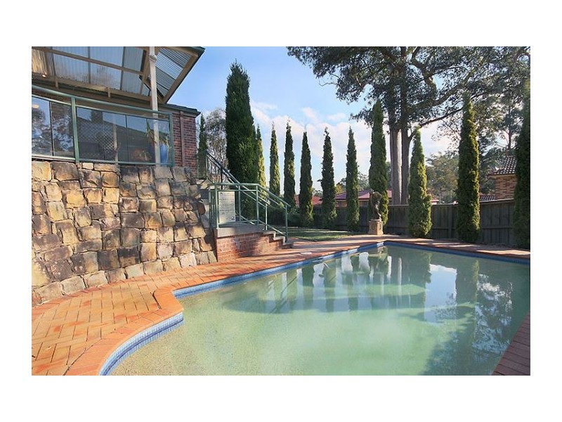 87 Ravensbourne Cct, Dural NSW 2158