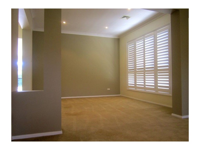 13 Carnival Way, Beaumont Hills NSW 2155