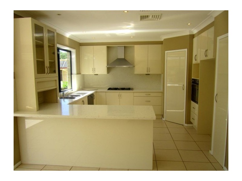13 Carnival Way, Beaumont Hills NSW 2155