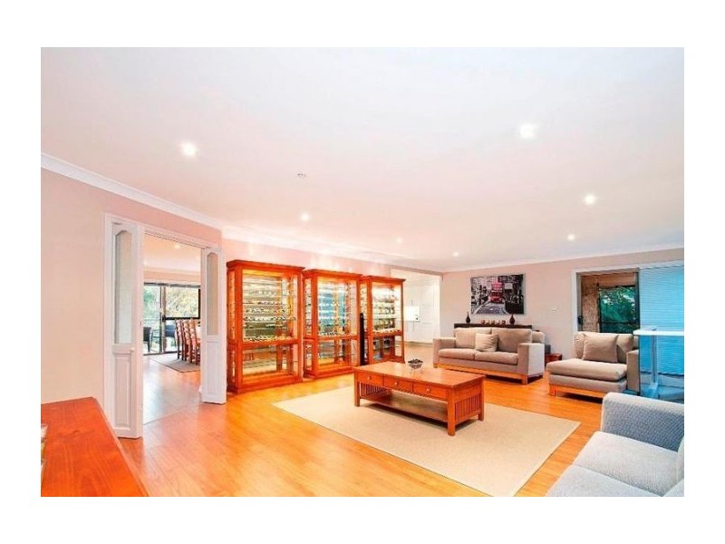 5 Scarborough Close, West Pennant Hills NSW 2125