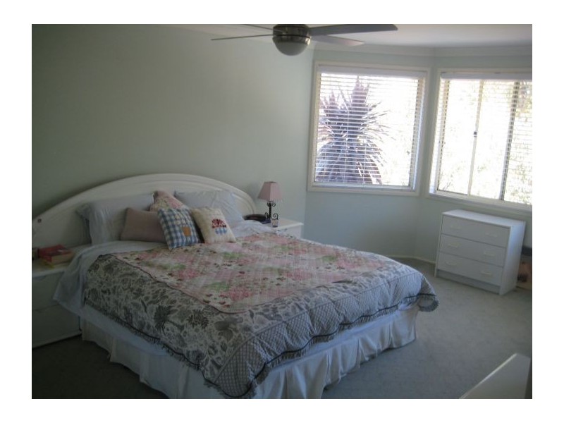 6 Wesley Pl, Cherrybrook NSW 2126
