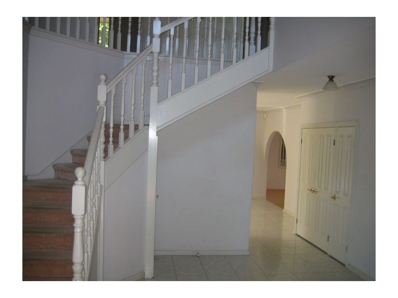 74 Oakhill Dr, Castle Hill NSW 2154