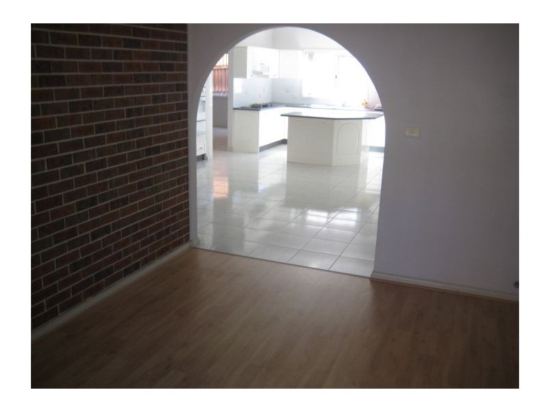 74 Oakhill Dr, Castle Hill NSW 2154