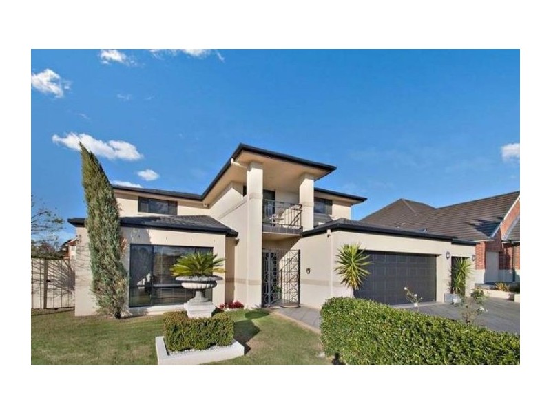 10 Emlyn Place, Beaumont Hills NSW 2155