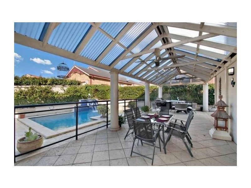 10 Emlyn Place, Beaumont Hills NSW 2155