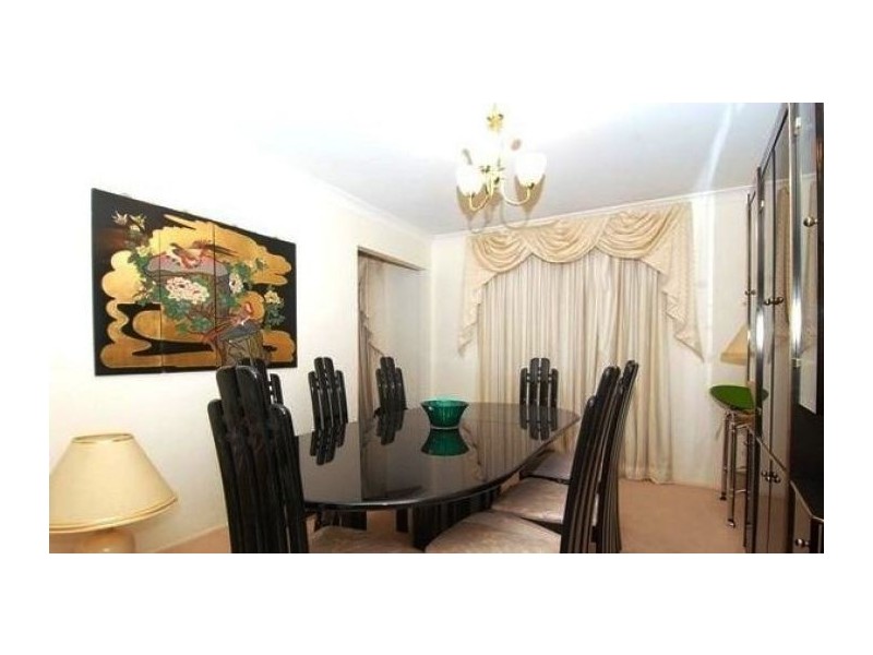 2 Bron Close, West Pennant Hills NSW 2125