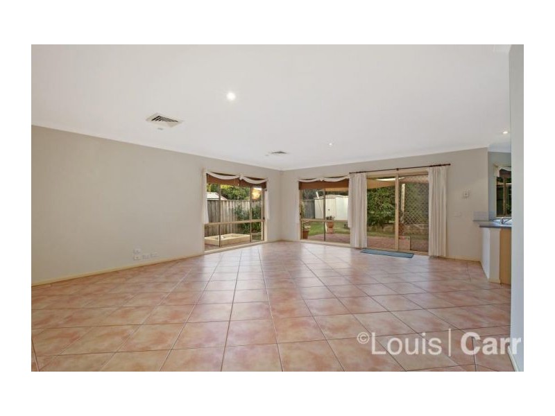 6 Fernleaf Cres, Beaumont Hills NSW 2155