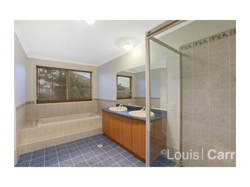 6 Fernleaf Cres, Beaumont Hills NSW 2155