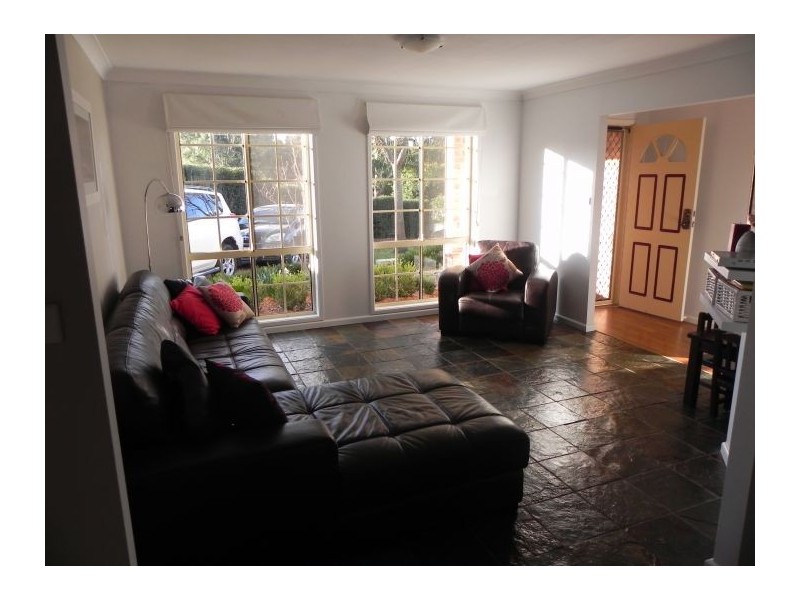 6 Spinosa Pl, Glenmore Park NSW 2745