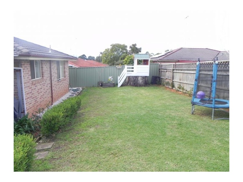 6 Spinosa Pl, Glenmore Park NSW 2745