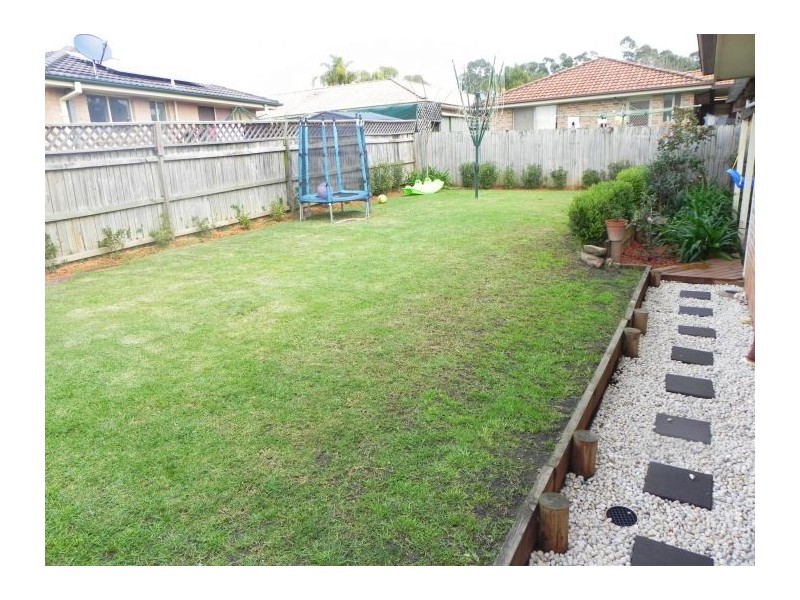 6 Spinosa Pl, Glenmore Park NSW 2745
