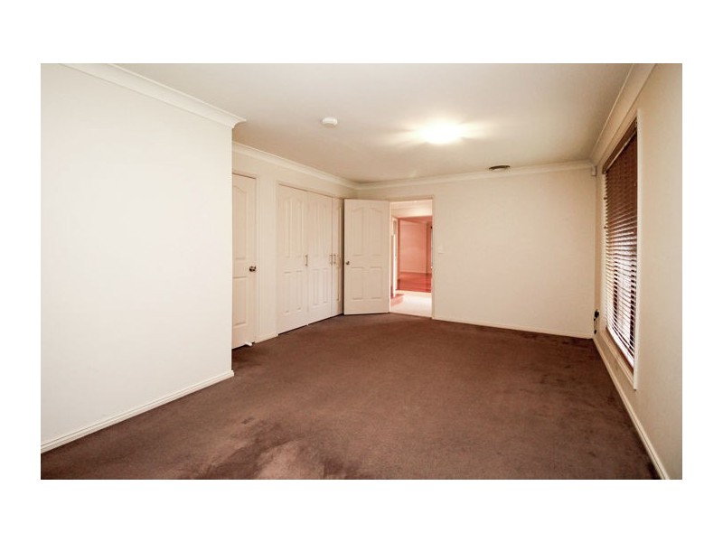 8 Bayberry Way, Castle Hill NSW 2154
