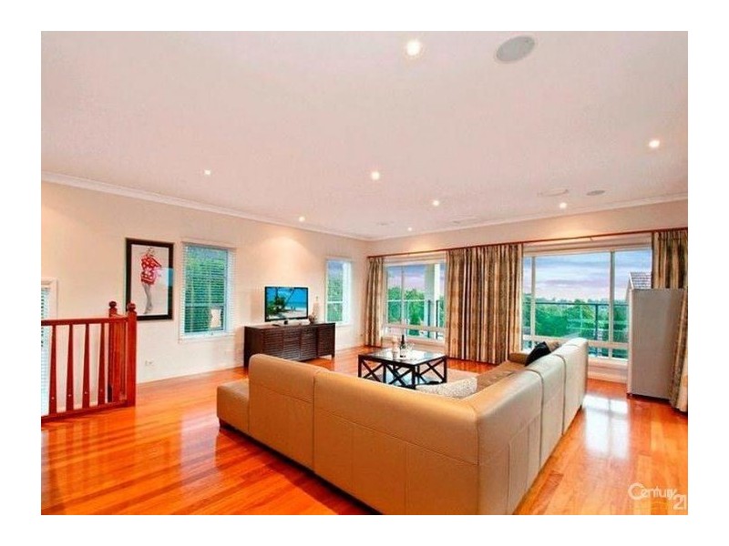 5 Huntingdale Circle, Castle Hill NSW 2154