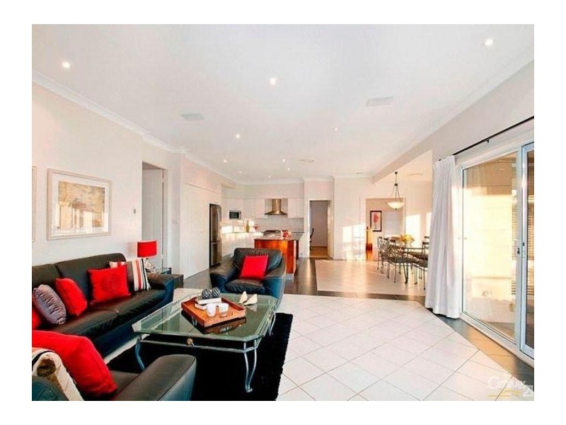 5 Huntingdale Circle, Castle Hill NSW 2154