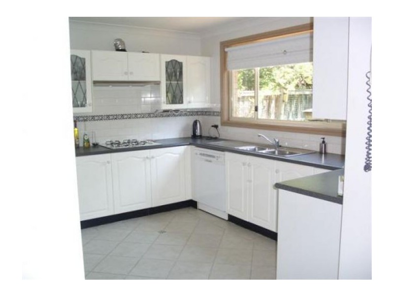 8 Brokenwood Pl, Cherrybrook NSW 2126