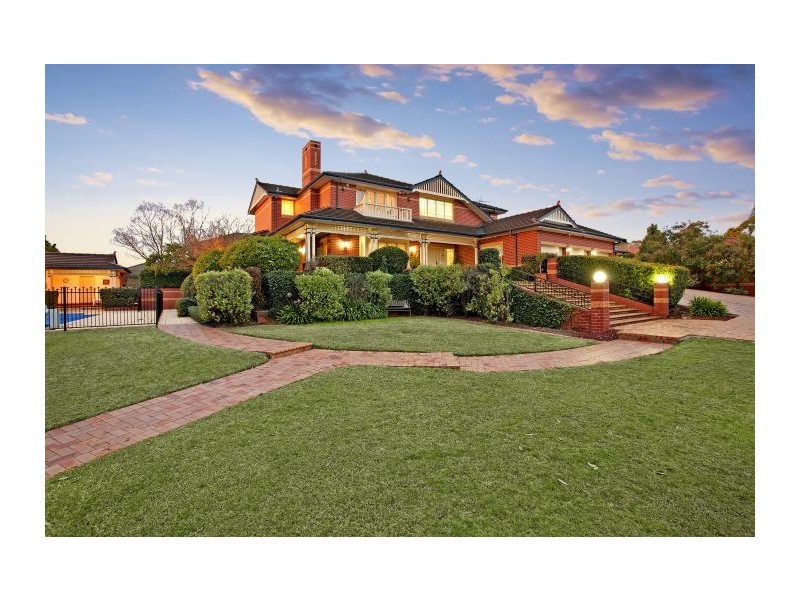 6 Lonsdale Place, West Pennant Hills NSW 2125