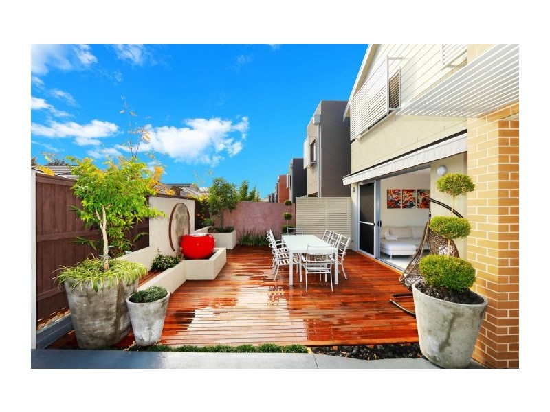 4 Caddies Boulevard, Rouse Hill NSW 2155