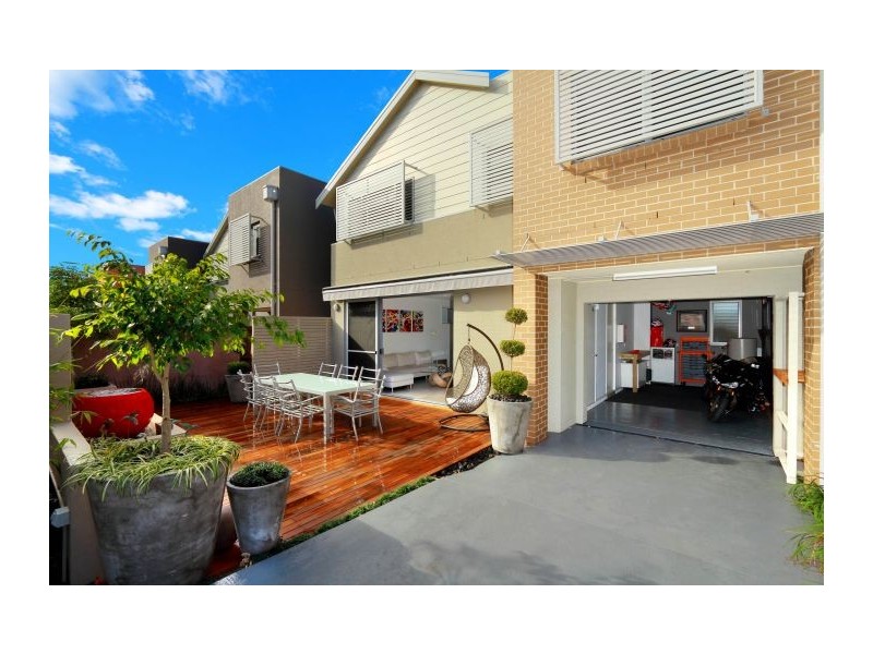 4 Caddies Boulevard, Rouse Hill NSW 2155
