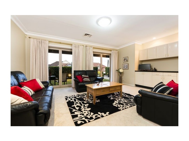 8 Chapel Close, Cherrybrook NSW 2126