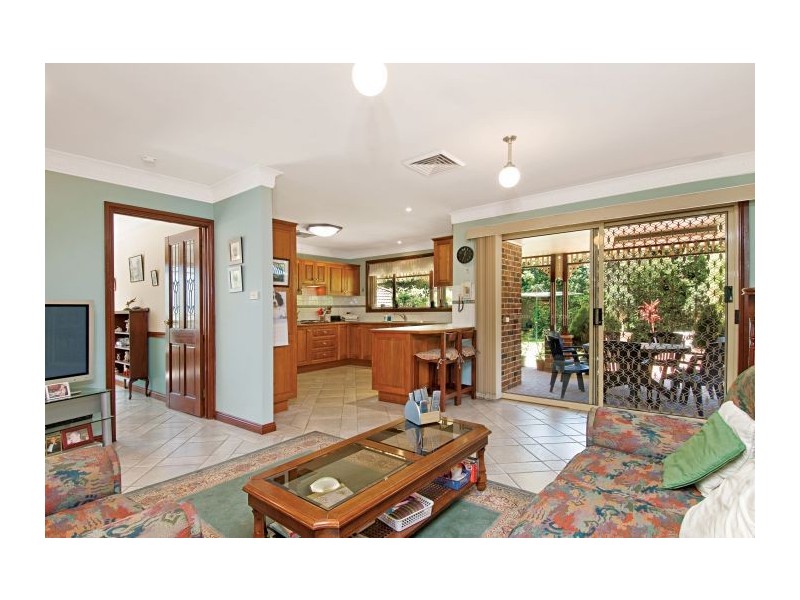 1 9 Strathcarron Ave, Castle Hill NSW 2154